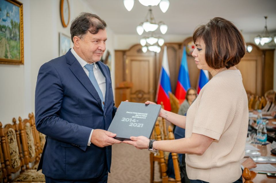 В Президентскую библиотеку передадут электронный фонд документов ЛНР В Президентскую библиотеку передадут электронный фонд документов ЛНР