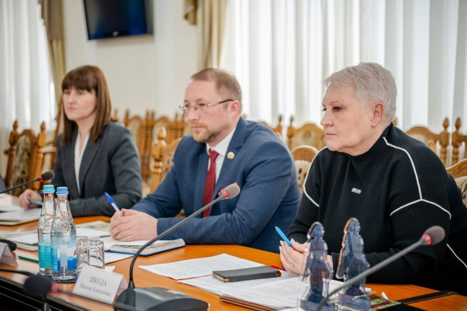 В Президентскую библиотеку передадут электронный фонд документов ЛНР В Президентскую библиотеку передадут электронный фонд документов ЛНР