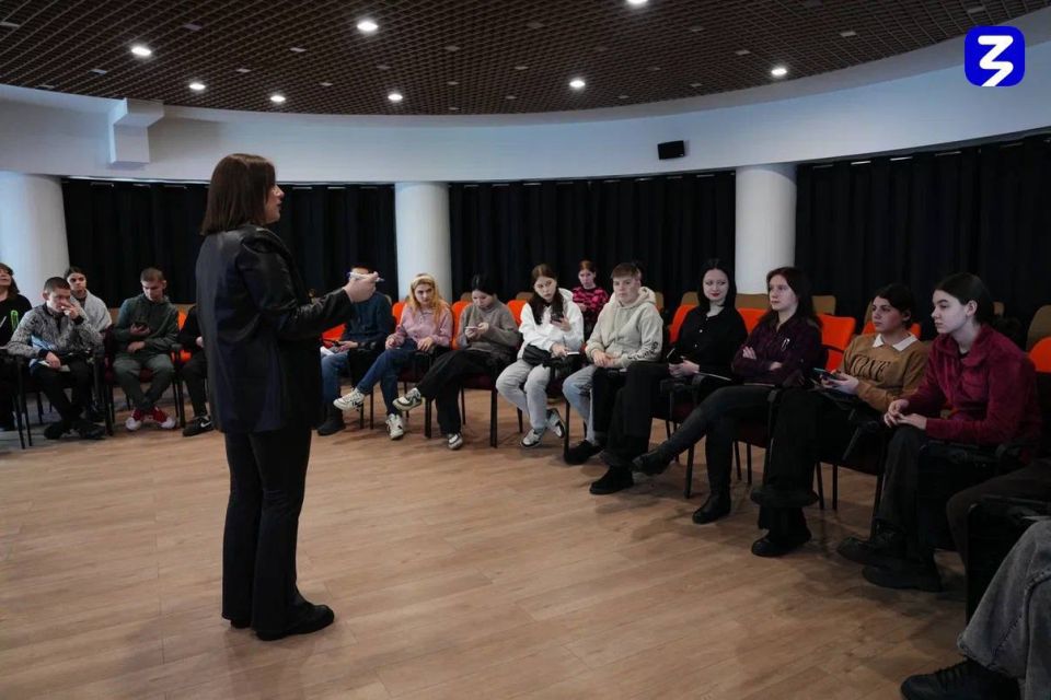 Луганский «Дом Знаний» против кибербуллинга Луганский «Дом Знаний» против кибербуллинга