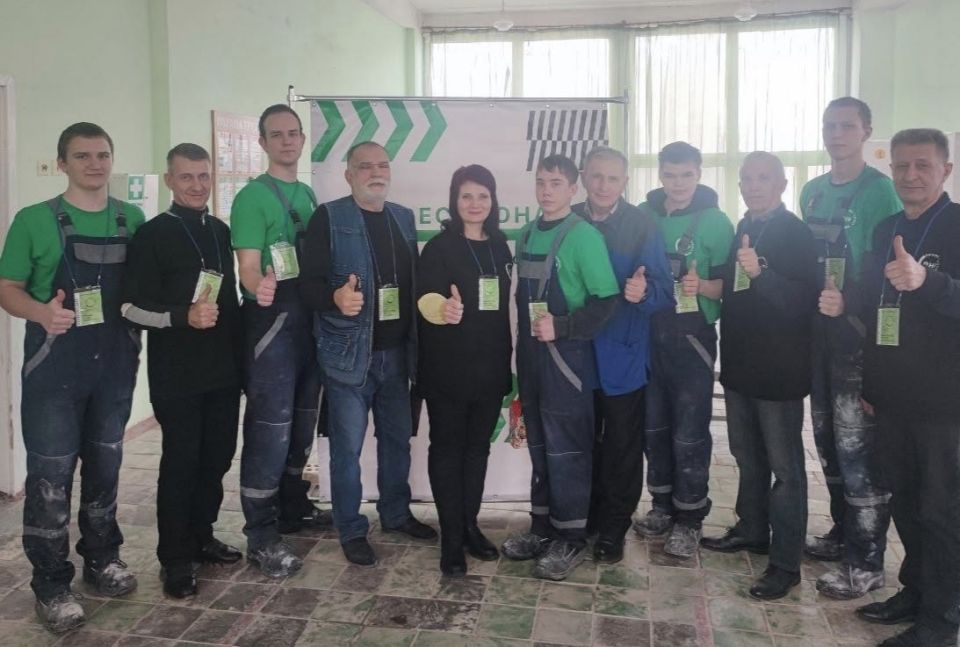 Студенты с мастерами из Лутугинского колледжа заняли призовые места в соревнованиях регионального этапа Чемпионата по профессиональному мастерству «Профессионалы» Студенты с мастерами из Лутугинского колледжа заняли призовые места в соревнованиях регионального этапа Чемпионата по профессиональному мастерству «Профессионалы»