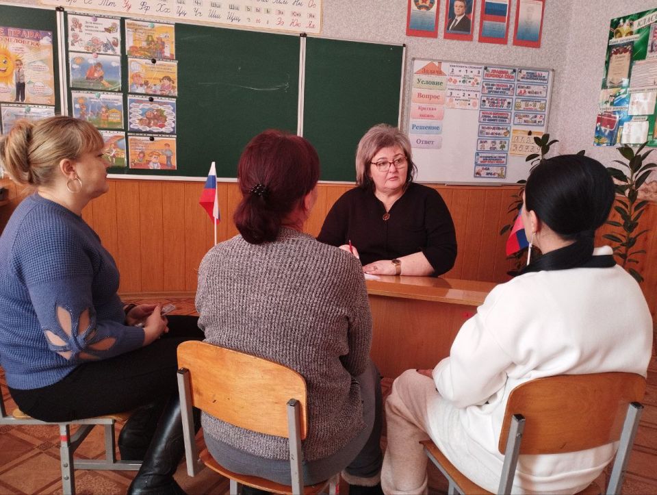 10.02.2026, в рамках Всероссийской акции «Безопасность детства», проводимой в соответствии с Указом Президента РФ «О Стратегии комплексной безопасности детей в Российской Федерации до 2030 года», в Новодарьевской школе им.... 10.02.2026, в рамках Всероссийской акции «Безопасность детства», проводимой в соответствии с Указом Президента РФ «О Стратегии комплексной безопасности детей в Российской Федерации до 2030 года», в Новодарьевской школе им....
