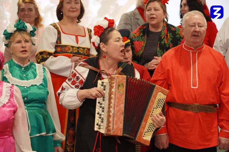 В рамках просветительской акции «Россия — семья семей» в Луганске состоялась яркая и душевная встреча с активными участниками Союза пенсионеров России в ЛНР В рамках просветительской акции «Россия — семья семей» в Луганске состоялась яркая и душевная встреча с активными участниками Союза пенсионеров России в ЛНР