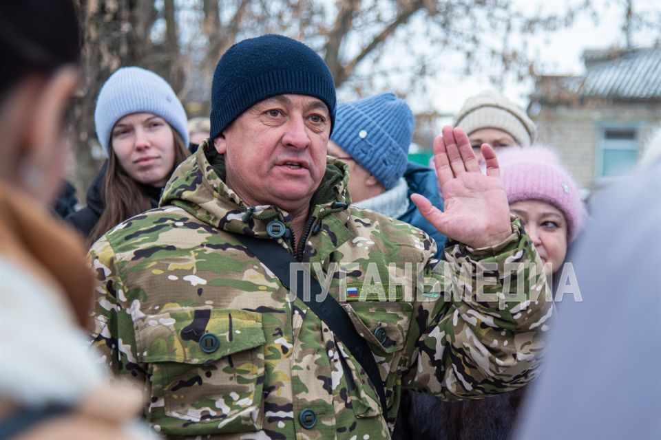 Руководитель Луганска Яна Пащенко провела встречу с жителями Большой Вергунки Руководитель Луганска Яна Пащенко провела встречу с жителями Большой Вергунки