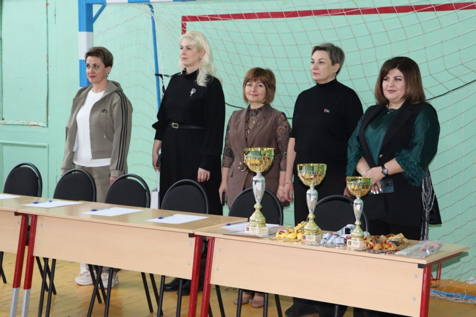 «Веселые старты» в Стахановской школе № 18: спорт, дружба и яркие эмоции! «Веселые старты» в Стахановской школе № 18: спорт, дружба и яркие эмоции!