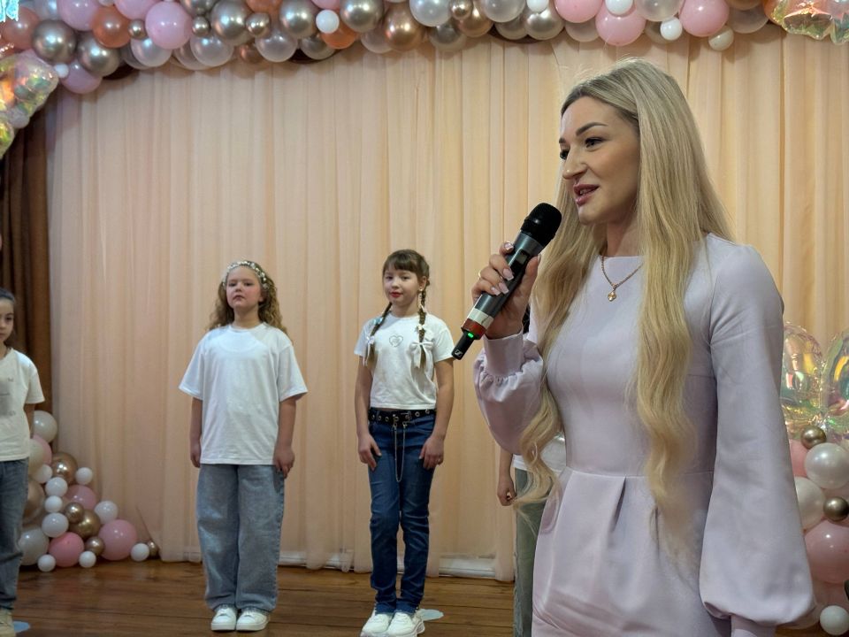 Мини-мисс Марковского округа: праздник красоты, таланта и единства! Мини-мисс Марковского округа: праздник красоты, таланта и единства!
