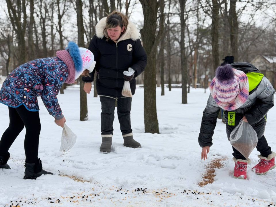 Воспитанники Городского центра культуры и досуга «Заря» доказали, что искусство может быть не только красивым, но и по-настоящему полезным Воспитанники Городского центра культуры и досуга «Заря» доказали, что искусство может быть не только красивым, но и по-настоящему полезным
