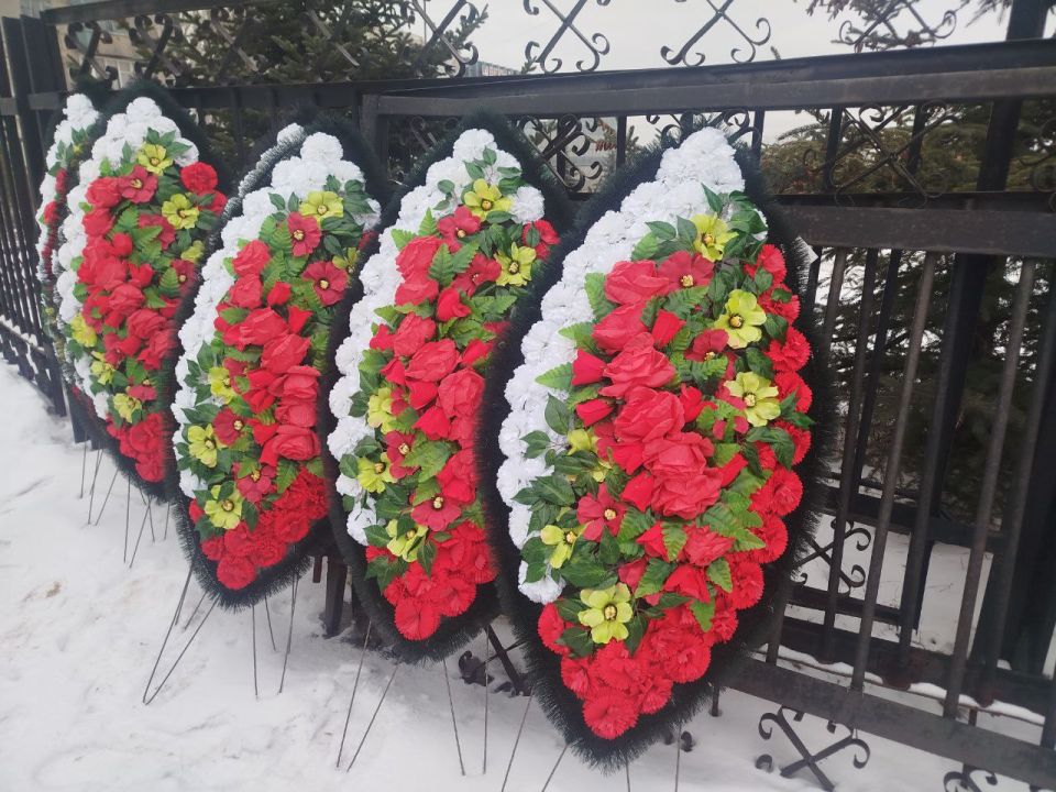 Ежегодно, накануне годовщины вывода советских войск из Республики Афганистан, воинами-интернационалистами совершается автопробег по местам захоронения боевых товарищей Ежегодно, накануне годовщины вывода советских войск из Республики Афганистан, воинами-интернационалистами совершается автопробег по местам захоронения боевых товарищей