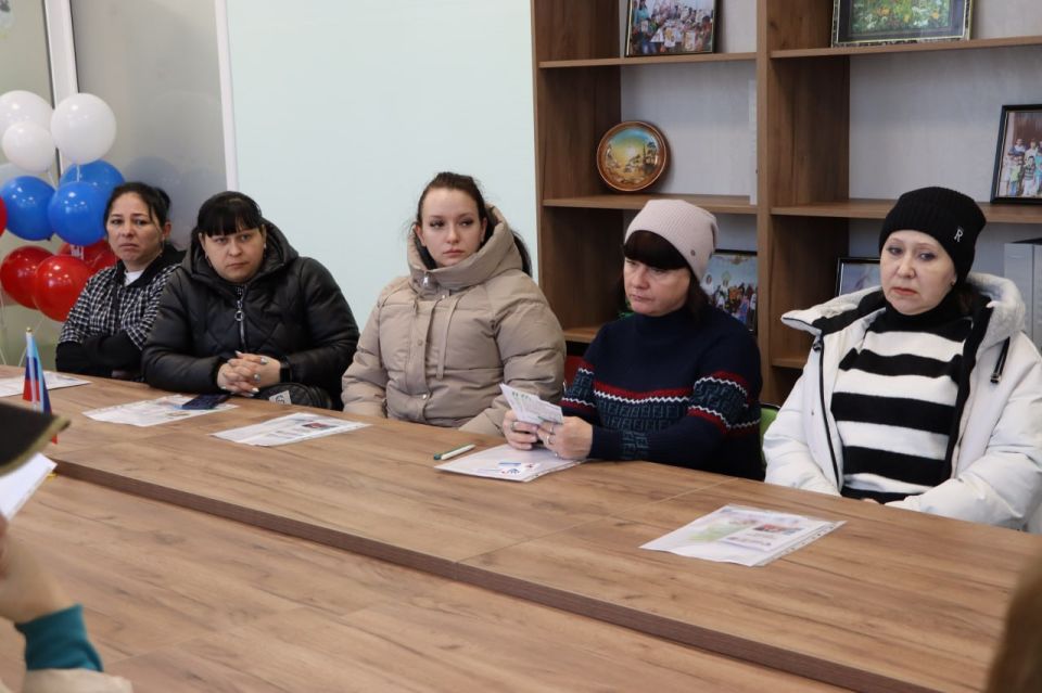 Куда звонить, если ребёнку нужна помощь: в Семейном МФЦ рассказали о детском телефоне доверия Куда звонить, если ребёнку нужна помощь: в Семейном МФЦ рассказали о детском телефоне доверия