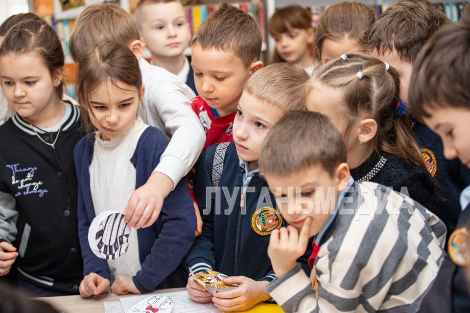 В библиотеке-филиале № 2 МБУ прошла встреча представителей АНО «Территория добра» ЛНР и зооволонтеров Луганска В библиотеке-филиале № 2 МБУ прошла встреча представителей АНО «Территория добра» ЛНР и зооволонтеров Луганска