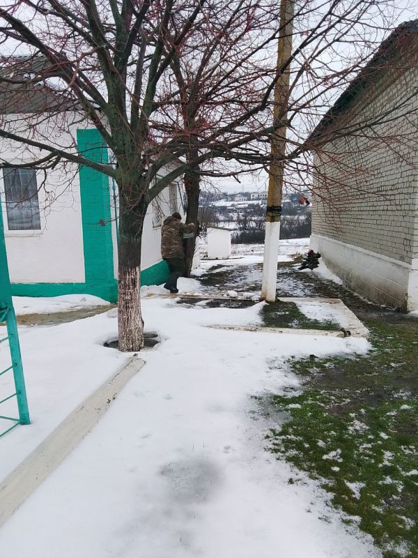 Внимание, гололед! Меры по обеспечению безопасности на дорогах и тротуарах Ровеньков и окрестных населенных пунктов Внимание, гололед! Меры по обеспечению безопасности на дорогах и тротуарах Ровеньков и окрестных населенных пунктов