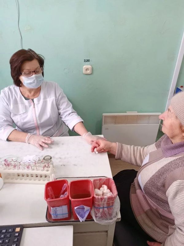 Медицина приближается к людям: выездной профосмотр в Южной Ломоватке Медицина приближается к людям: выездной профосмотр в Южной Ломоватке