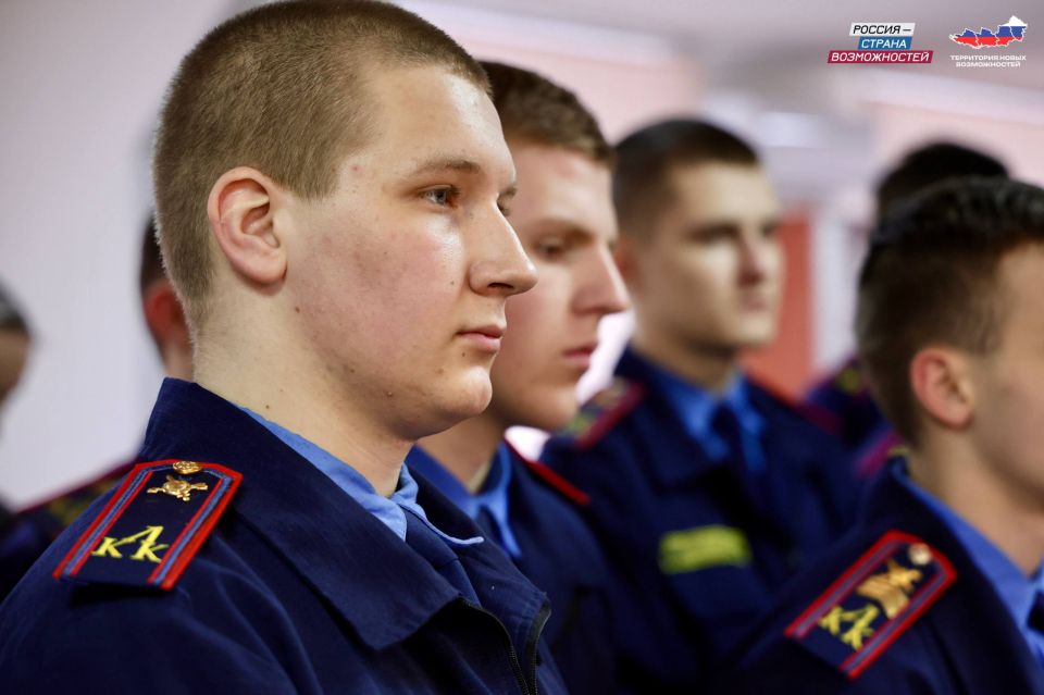 Какие тайны хранит архив?. Ответ на этот вопрос теперь знают воспитанники Луганского кадетского корпуса Какие тайны хранит архив?. Ответ на этот вопрос теперь знают воспитанники Луганского кадетского корпуса