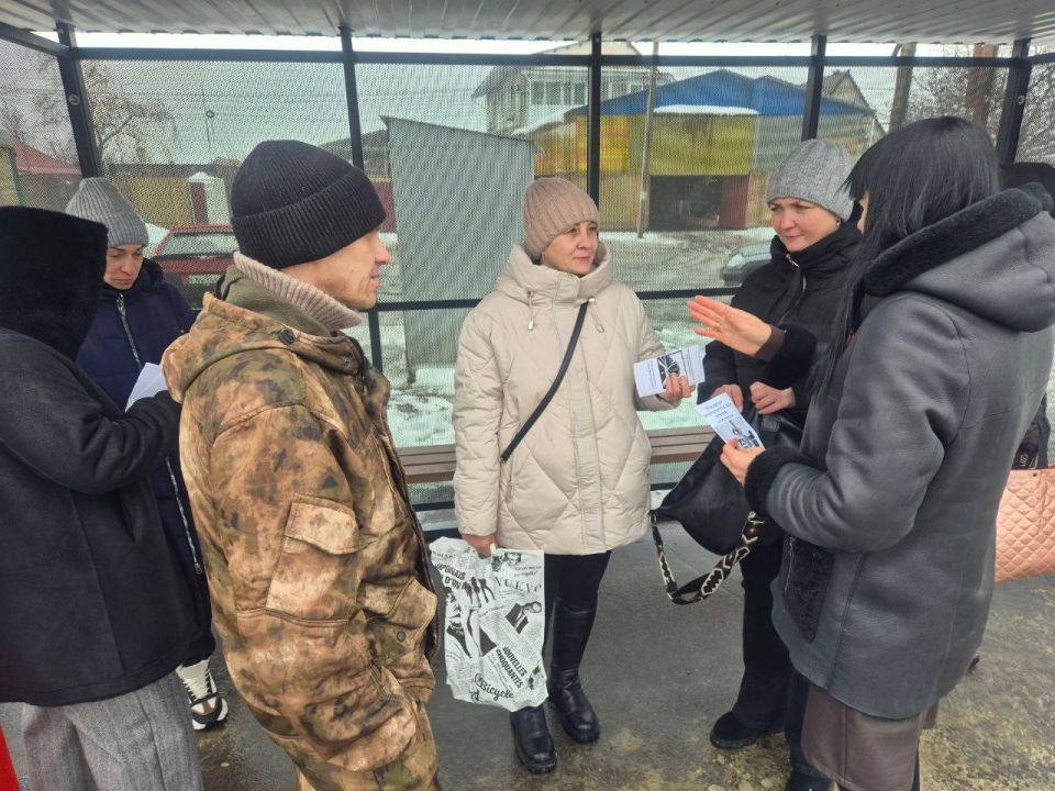 Сегодня, 13.02.2026, сотрудники Администрации городского город Ровеньки: отдела жизнеобеспечения пгт Дзержинский и отдела чрезвычайных ситуаций, охраны труда и окружающей природной среды, по поручению Главы городского округа... Сегодня, 13.02.2026, сотрудники Администрации городского город Ровеньки: отдела жизнеобеспечения пгт Дзержинский и отдела чрезвычайных ситуаций, охраны труда и окружающей природной среды, по поручению Главы городского округа...
