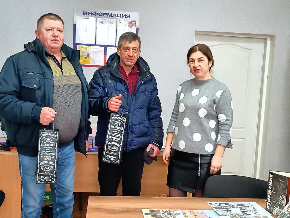 На территории посёлка Нижний Нагольчик и села Рафайловка накануне памятной даты, посвящённой выводу советских войск из Афганистана, состоялось торжественное мероприятие, организованное специалистами отдела по делам... На территории посёлка Нижний Нагольчик и села Рафайловка накануне памятной даты, посвящённой выводу советских войск из Афганистана, состоялось торжественное мероприятие, организованное специалистами отдела по делам...
