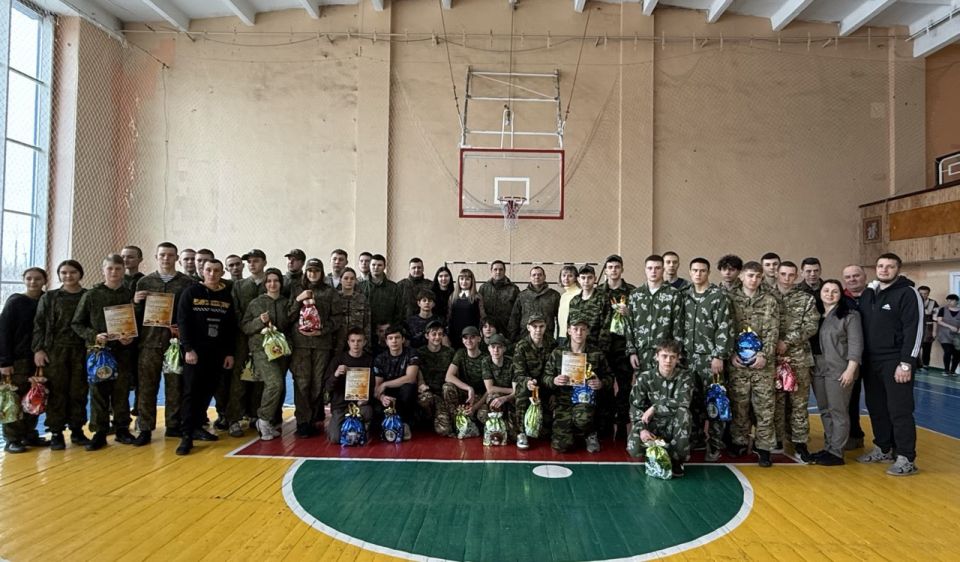 Сегодня в МБУ "Спортивный комплекс – Антрацит" состоялось физкультурное мероприятие «Отечества достойные сыны», посвященное памяти воина-интернационалиста Владимира Очкура Сегодня в МБУ "Спортивный комплекс – Антрацит" состоялось физкультурное мероприятие «Отечества достойные сыны», посвященное памяти воина-интернационалиста Владимира Очкура