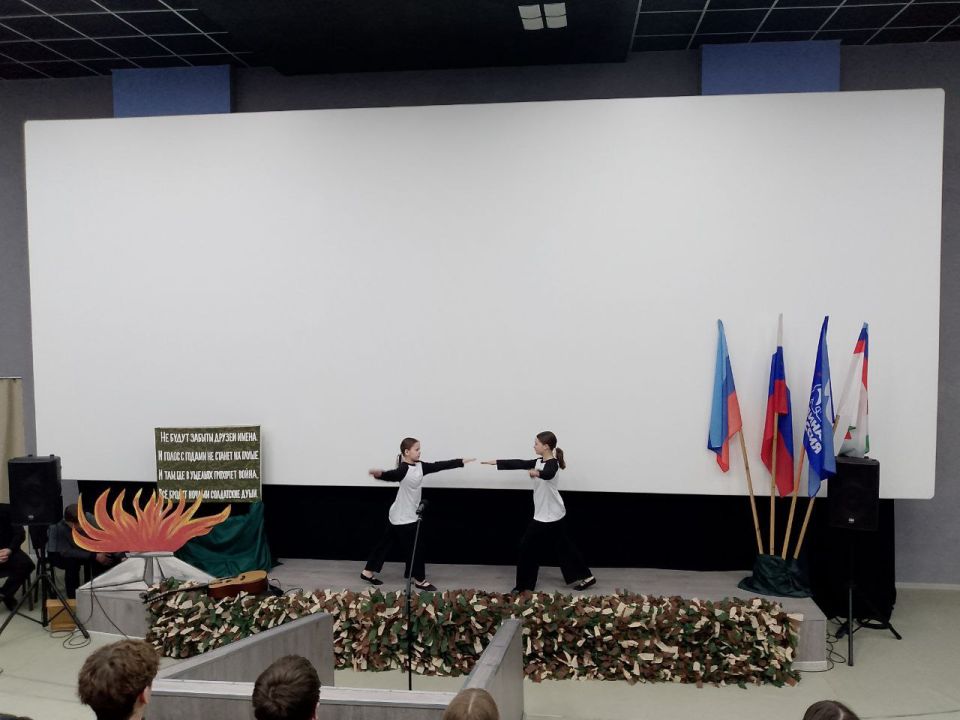 В Суходольске состоялся тематический концерт «Дорогами Афгана» В Суходольске состоялся тематический концерт «Дорогами Афгана»