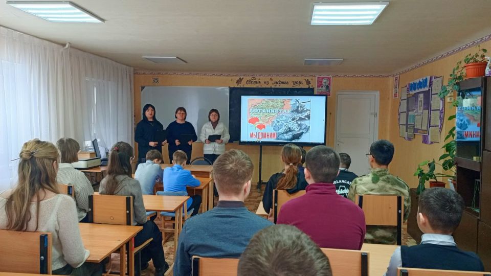 В Славяносербском округе провели цикл мероприятий, посвященных выводу советских войск из Афганистана В Славяносербском округе провели цикл мероприятий, посвященных выводу советских войск из Афганистана