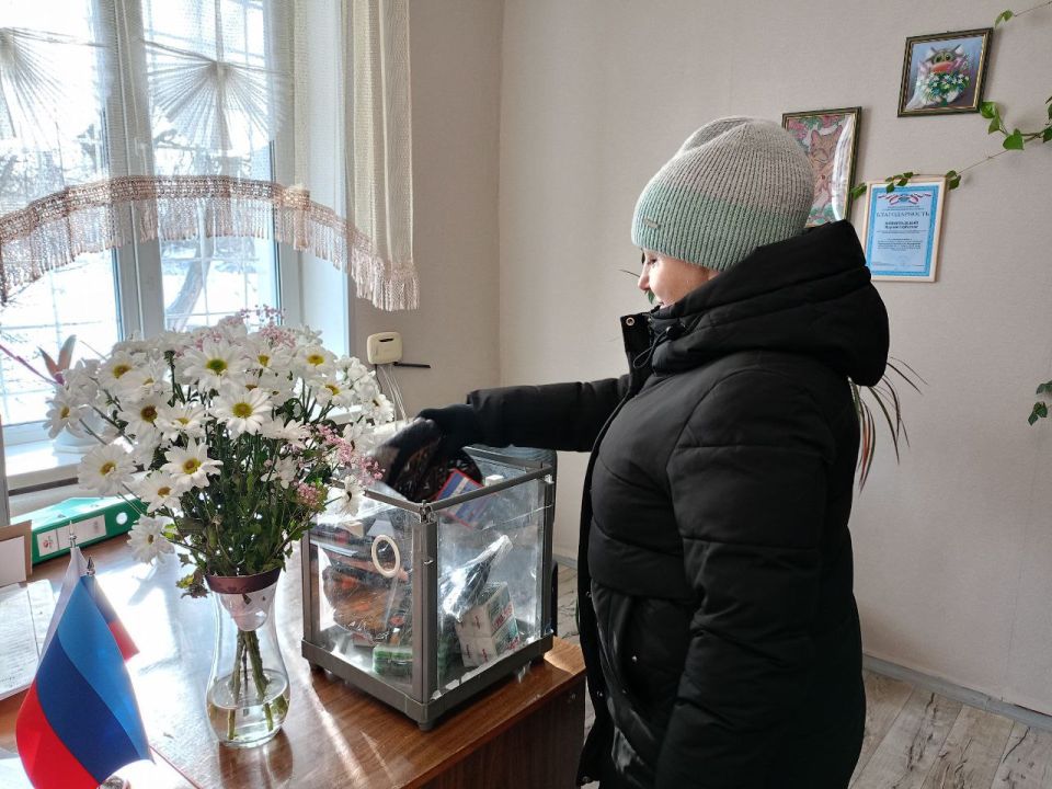 Село Можняковка согревает солдат теплом своих сердец! Село Можняковка согревает солдат теплом своих сердец!