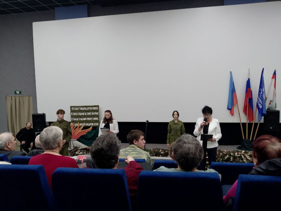 В Суходольске состоялся тематический концерт «Дорогами Афгана» В Суходольске состоялся тематический концерт «Дорогами Афгана»