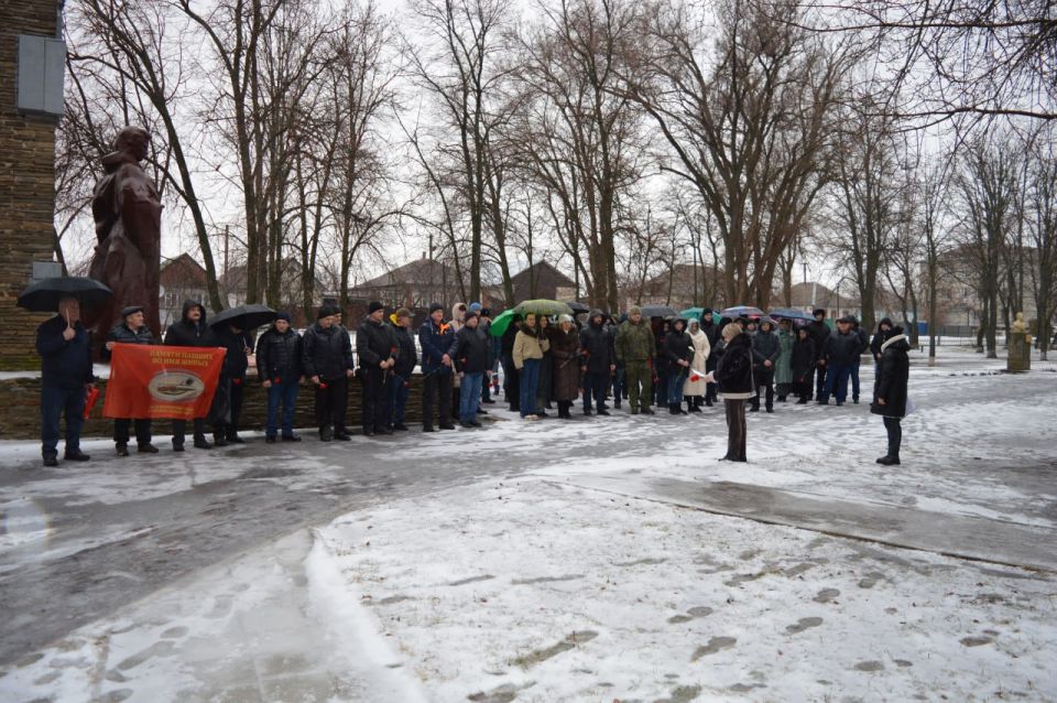 В Белокуракинском округе состоялся митинг ко Дню памяти россиян, исполнявших служебный долг за пределами Отечеств В Белокуракинском округе состоялся митинг ко Дню памяти россиян, исполнявших служебный долг за пределами Отечеств