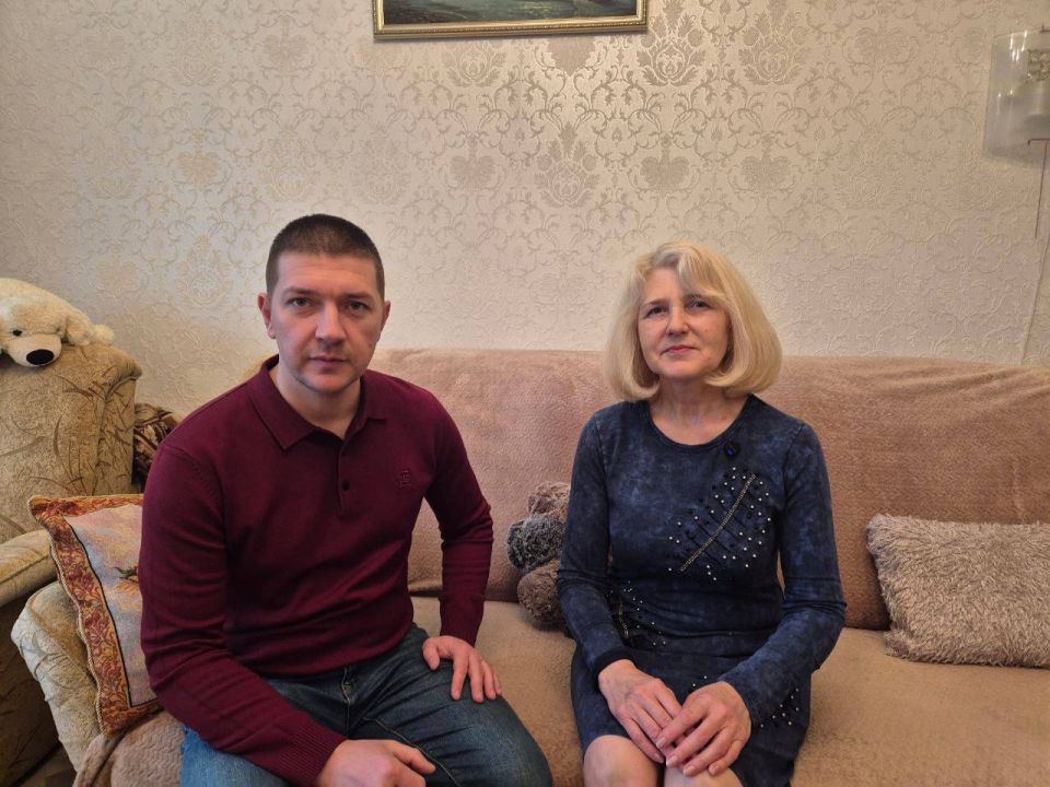 Светлана Гребенькова: В преддверии Дня памяти о россиянах, исполнявших служебный долг за пределами Отечества, представители Алчевского местного отделения партии «Единая Россия» по моему поручению навестили... Светлана Гребенькова: В преддверии Дня памяти о россиянах, исполнявших служебный долг за пределами Отечества, представители Алчевского местного отделения партии «Единая Россия» по моему поручению навестили...