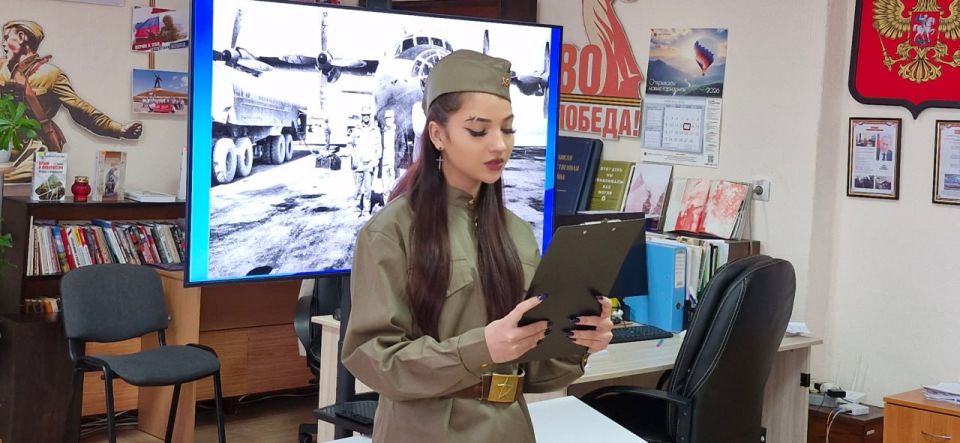 В Славяносербском техникуме провели патриотический час "И неделя до вывода войск В Славяносербском техникуме провели патриотический час "И неделя до вывода войск