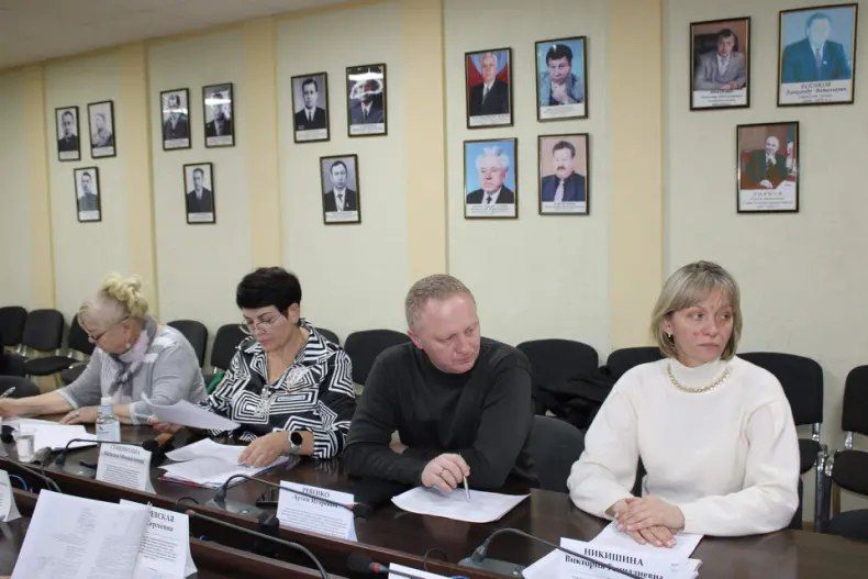12.02.2026 в Администрации городского округа город Ровеньки состоялось очередное заседание городской комиссии по делам несовершеннолетних и защите их прав под председательством заместителя Главы Администрации городского... 12.02.2026 в Администрации городского округа город Ровеньки состоялось очередное заседание городской комиссии по делам несовершеннолетних и защите их прав под председательством заместителя Главы Администрации городского...
