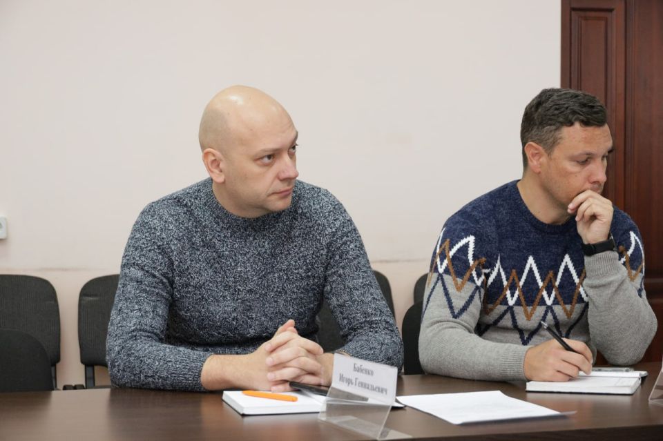 Константин Бутримов: В профильном комитете обсудили вопросы установки автономного отопления в населенных пунктах ЛНР, где отсутствует система центрального отопления квартир Константин Бутримов: В профильном комитете обсудили вопросы установки автономного отопления в населенных пунктах ЛНР, где отсутствует система центрального отопления квартир