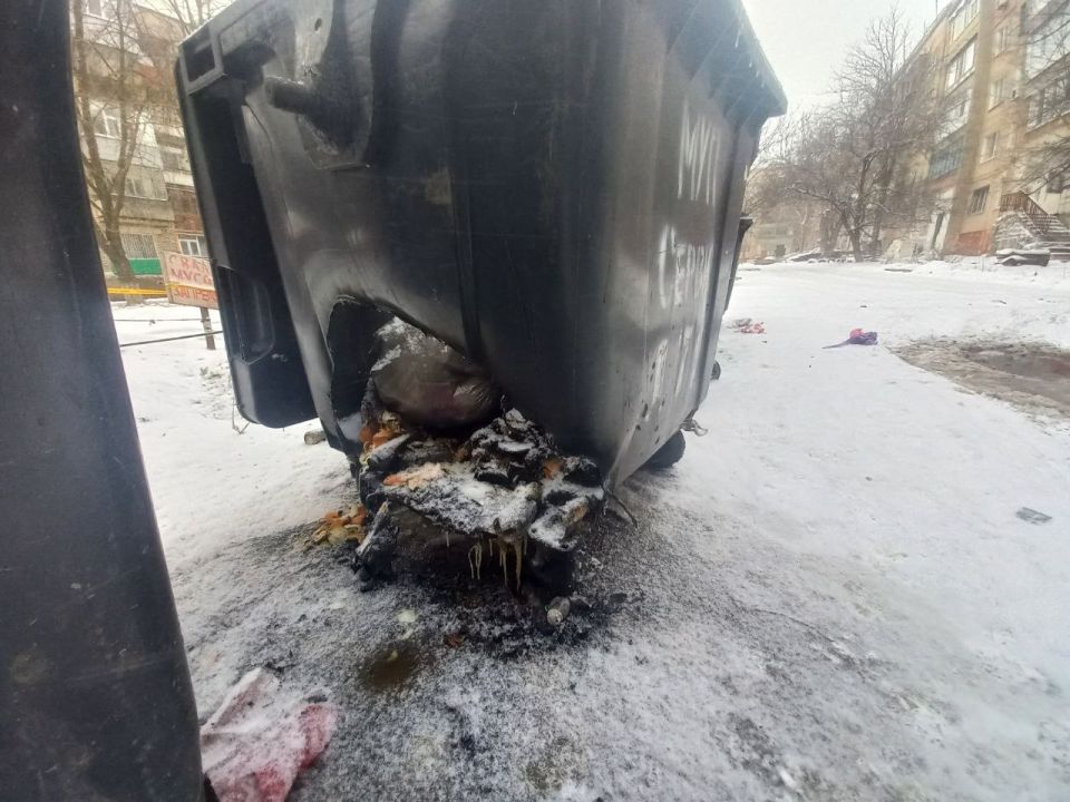 Поджоги контейнеров — проблема, о которой важно говорить Поджоги контейнеров — проблема, о которой важно говорить