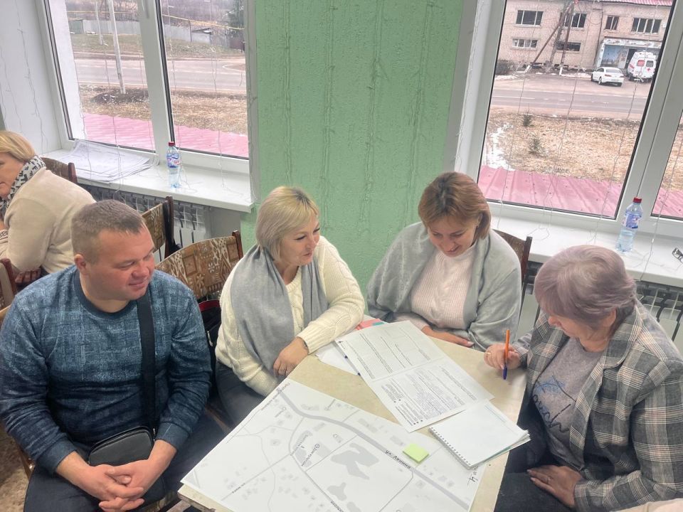 В селе Новая Астрахань Кременского МО, в рамках проекта по комплексному развитию территории, состоялась еще одна рабочая встреча В селе Новая Астрахань Кременского МО, в рамках проекта по комплексному развитию территории, состоялась еще одна рабочая встреча