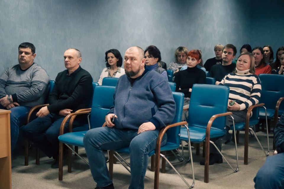 С целью повышения уровня осведомленности сотрудников Минюста ЛНР и подведомственных ему учреждений в вопросах рационального потребления, осознанного распределения ресурсов и их значимости для улучшения качества жизни граждан... С целью повышения уровня осведомленности сотрудников Минюста ЛНР и подведомственных ему учреждений в вопросах рационального потребления, осознанного распределения ресурсов и их значимости для улучшения качества жизни граждан...