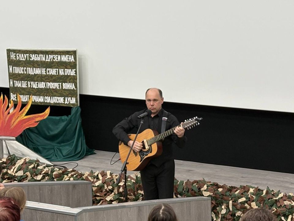 Память сильнее времени: торжественный концерт ко Дню вывода войск из Афганистана Память сильнее времени: торжественный концерт ко Дню вывода войск из Афганистана