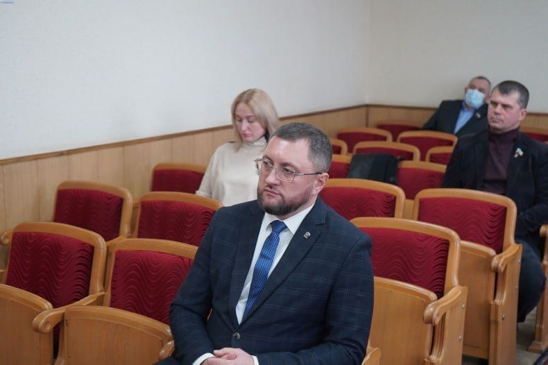 Фракция партии «Единая Россия» определила позицию по вопросам повестки 42-го заседания Совета депутатов Фракция партии «Единая Россия» определила позицию по вопросам повестки 42-го заседания Совета депутатов