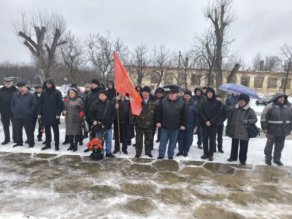 Память сильнее времени: в Станично-Луганском МО отметили 37-ю годовщину вывода советских войск из Афганистана Память сильнее времени: в Станично-Луганском МО отметили 37-ю годовщину вывода советских войск из Афганистана