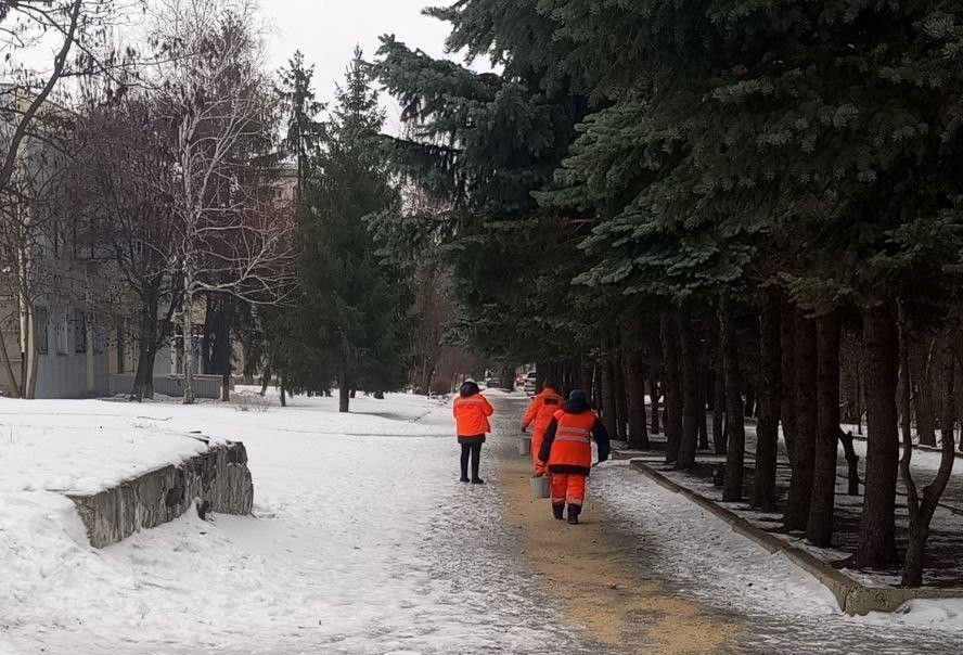 Сергей Саенко: Уважаемые жители!. В связи с неблагоприятными погодными условиями на улицах образовался гололёд Сергей Саенко: Уважаемые жители!. В связи с неблагоприятными погодными условиями на улицах образовался гололёд