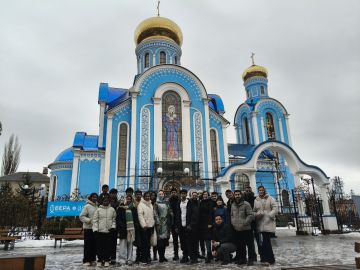 Мосты доверия в Луганске: иностранные студенты знакомятся с православными традициями