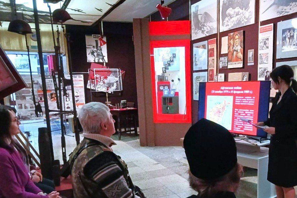 Встреча с ветеранами локальных войн и конфликтов прошла в Свердловском краеведческом музее Встреча с ветеранами локальных войн и конфликтов прошла в Свердловском краеведческом музее