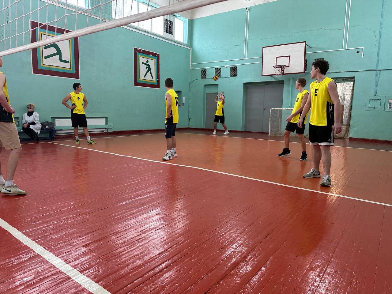 Волейбольные баталии посвященные 37-летию вывода советских войск из республики Афганистан Волейбольные баталии посвященные 37-летию вывода советских войск из республики Афганистан