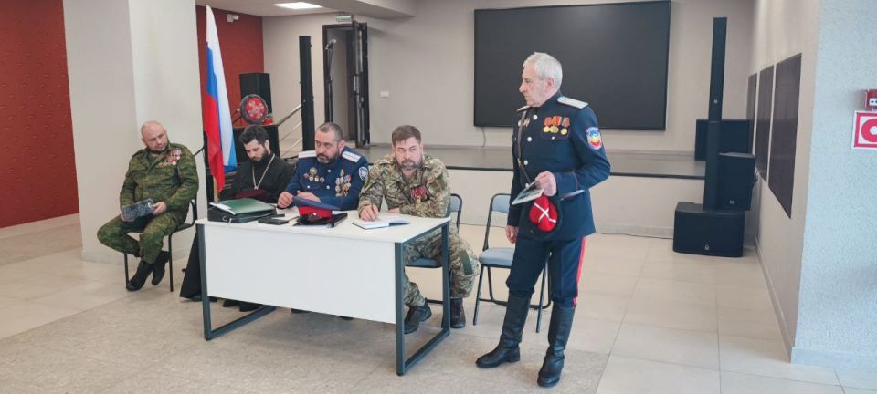 В СКО «Станица Луганская» состоялся отчетный Круг, посвященный итогам работы и развитию молодежи В СКО «Станица Луганская» состоялся отчетный Круг, посвященный итогам работы и развитию молодежи