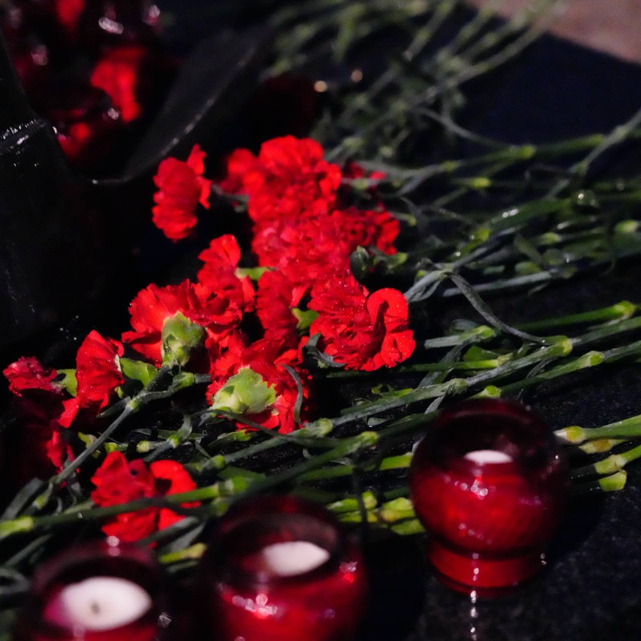 В Луганске прошла серия памятных мероприятий, посвящённых 83-й годовщине освобождения Ворошиловграда от немецко-фашистских захватчиков В Луганске прошла серия памятных мероприятий, посвящённых 83-й годовщине освобождения Ворошиловграда от немецко-фашистских захватчиков