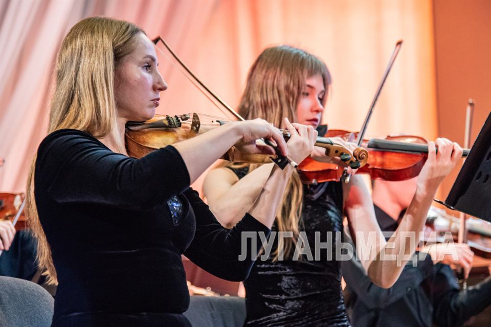 Музыкальная драма «Алеша» покорила сердца луганчан Музыкальная драма «Алеша» покорила сердца луганчан