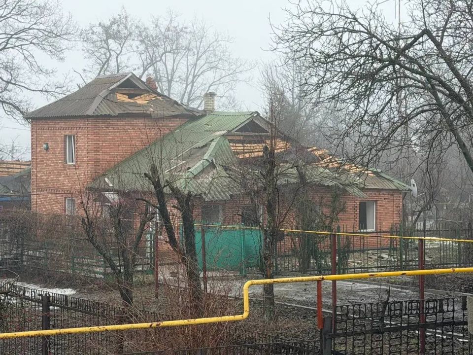 15 человек пострадали в результате удара ВСУ по поселку Центральный в ЛНР, сообщил Пасечник 15 человек пострадали в результате удара ВСУ по поселку Центральный в ЛНР, сообщил Пасечник