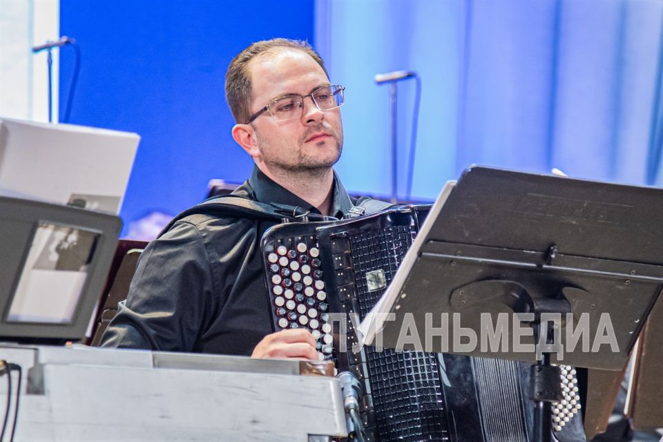 Музыкальная драма «Алеша» покорила сердца луганчан Музыкальная драма «Алеша» покорила сердца луганчан