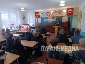 Патриотическое мероприятие ко Дню памяти о россиянах, исполнявших служебный долг за пределами Отечества, состоялось в Первомайском колледже