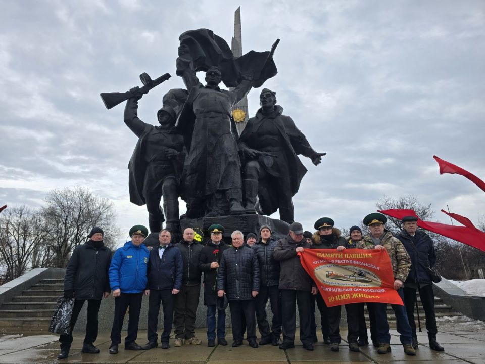 14 февраля — День освобождения Луганска (Ворошиловграда) от немецко-фашистских захватчиков 14 февраля — День освобождения Луганска (Ворошиловграда) от немецко-фашистских захватчиков