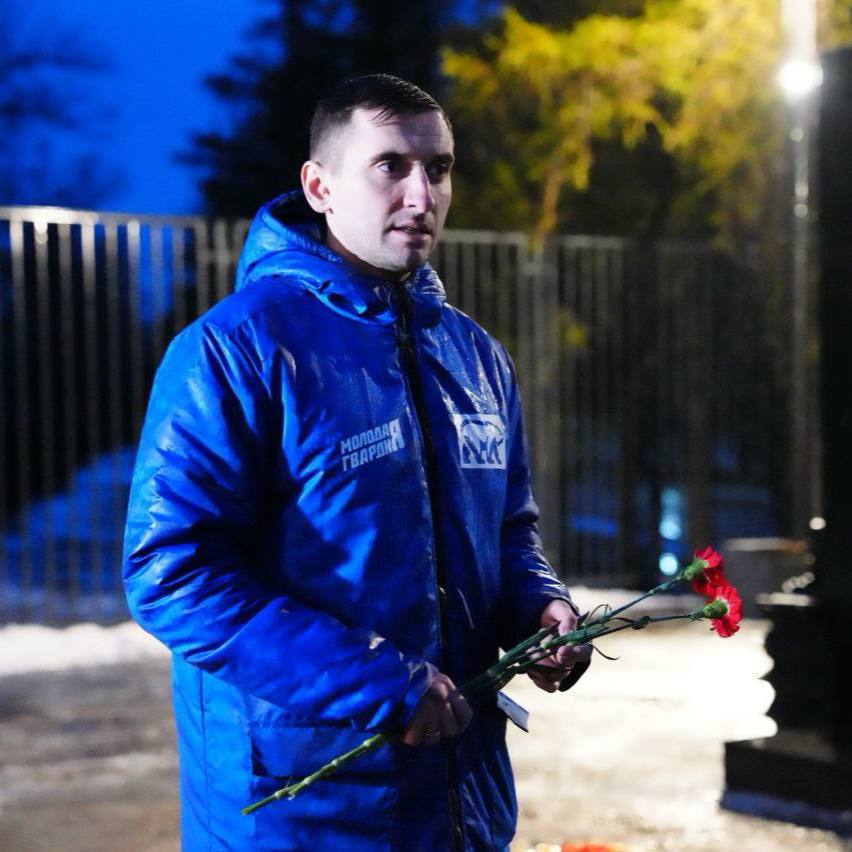 В Луганске прошла серия памятных мероприятий, посвящённых 83-й годовщине освобождения Ворошиловграда от немецко-фашистских захватчиков В Луганске прошла серия памятных мероприятий, посвящённых 83-й годовщине освобождения Ворошиловграда от немецко-фашистских захватчиков