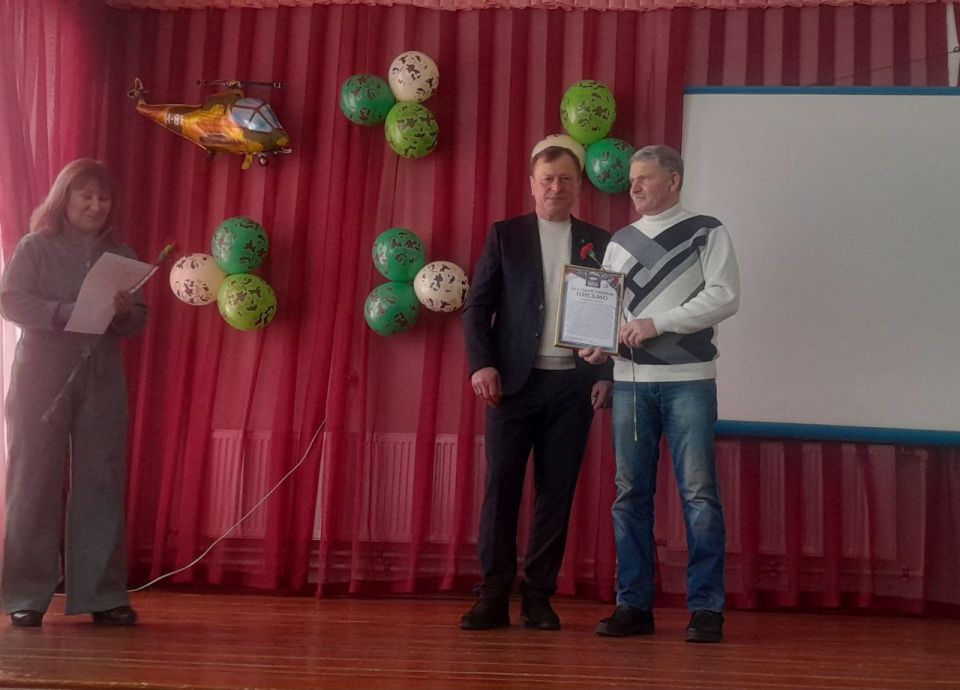 Память, которая объединяет: в Меловском районе почтили героев Афганской войны Память, которая объединяет: в Меловском районе почтили героев Афганской войны