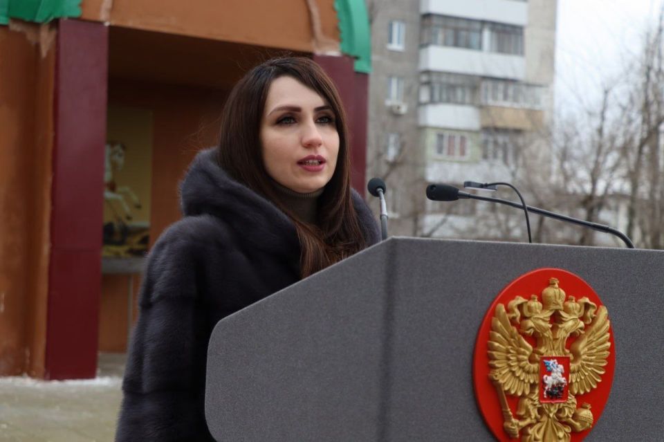 Единороссы Северодонецка почтили память россиян, исполнявших служебный долг за пределами Отечества Единороссы Северодонецка почтили память россиян, исполнявших служебный долг за пределами Отечества