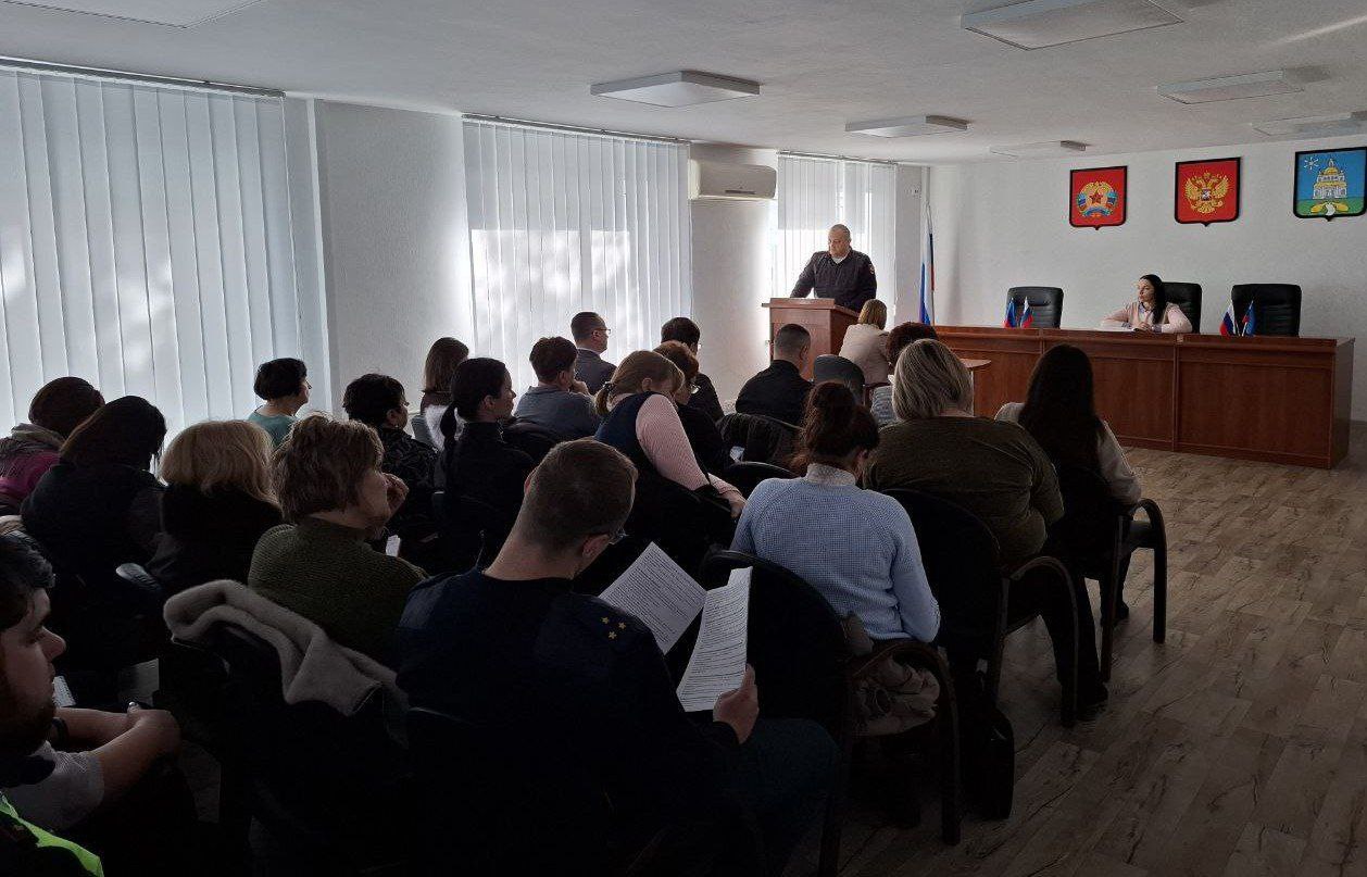 111Руководитель Отдела МВД России «Новопсковский» рассказал о противодействии кибермошенничеству представителям администрации округа, сельского и фермерского хозяйств 111Руководитель Отдела МВД России «Новопсковский» рассказал о противодействии кибермошенничеству представителям администрации округа, сельского и фермерского хозяйств