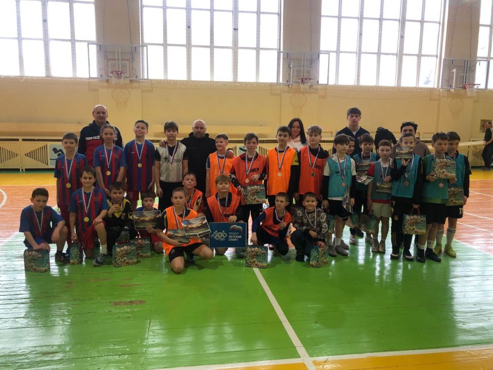 В Перевальске прошел юношеский футбольный турнир «СНЕЖИНКА» В Перевальске прошел юношеский футбольный турнир «СНЕЖИНКА»